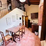 Apartament Mansarda Molenda *